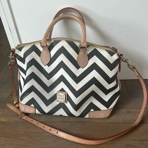 Dooney & Bourke Pre-Owned Chevron Bag